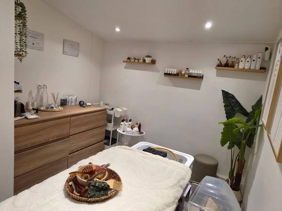Soin Kobido en cabine, massage facial japonais liftant — TouShe Studio, Lyon 9 (Vaise)